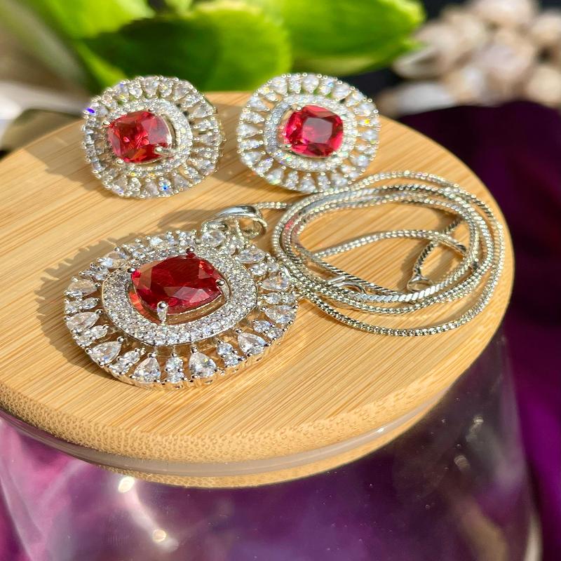 Indian AD Zarqoon Necklace Set with Diamond-Shaped Center Stone – Naseem Fashion Hub