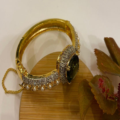 RP Zarcon Gold Polish Handcuff - Elegant & Shiny | Naseem Fashion Hub